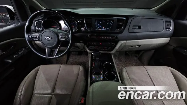 Kia Carnival — интерьер