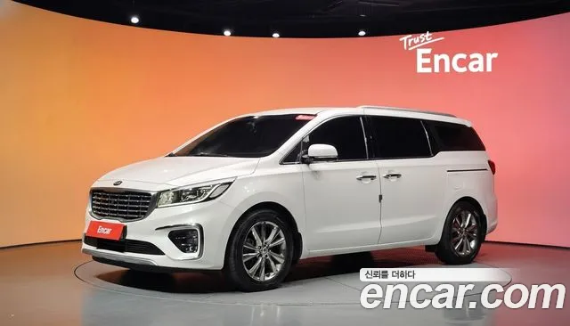 Kia Carnival — экстерьер