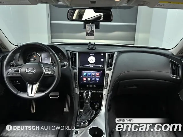 Infiniti Q50 — интерьер