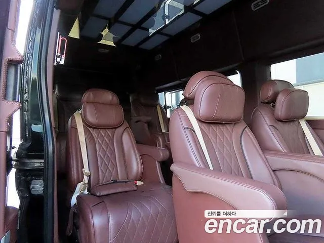 Ford Transit — интерьер