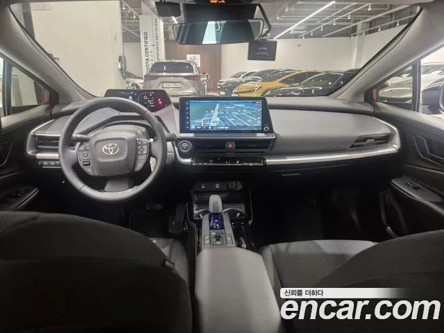 Toyota Prius — интерьер