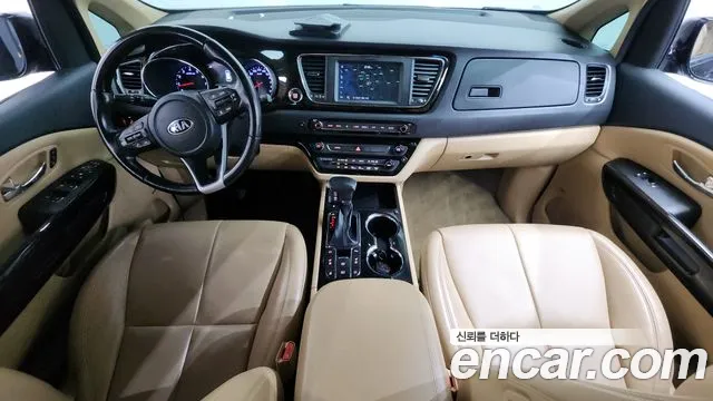 Kia Carnival — интерьер