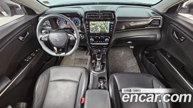 KG Mobility Tivoli — интерьер