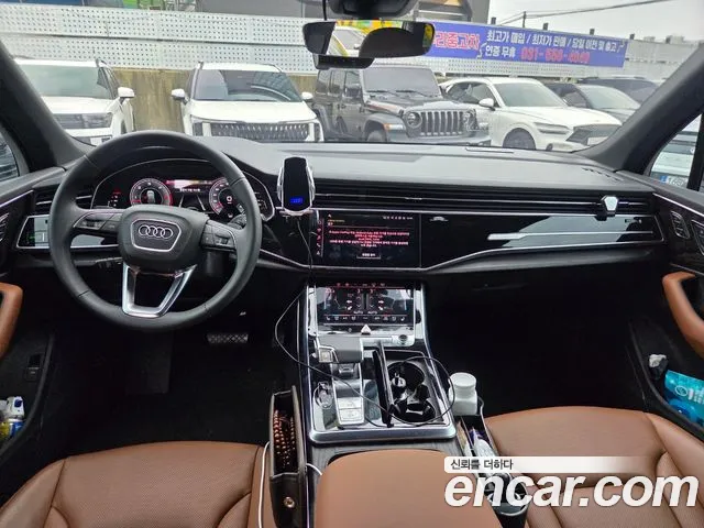 Audi Q7 — интерьер