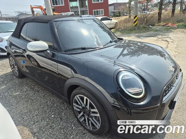 MINI Cooper Convertible