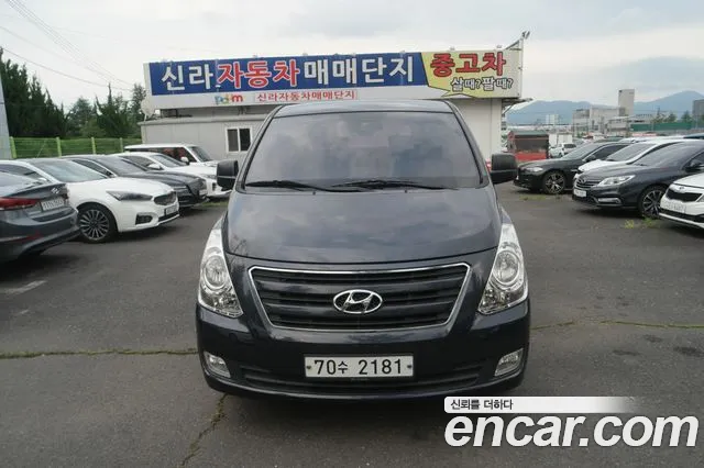 Hyundai Starex