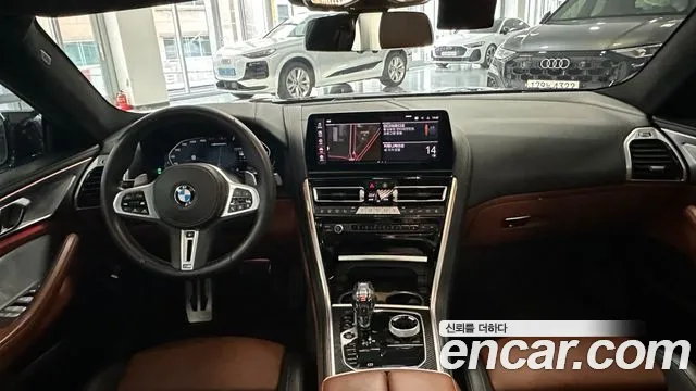 BMW 8 серия — интерьер