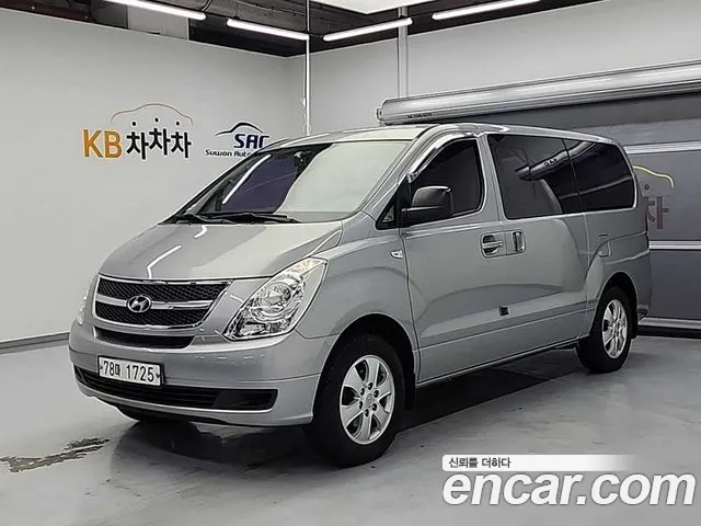 Hyundai Starex