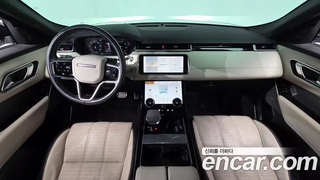 Land Rover Range Rover Velar — интерьер