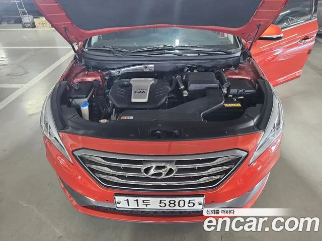 Hyundai Sonata — интерьер