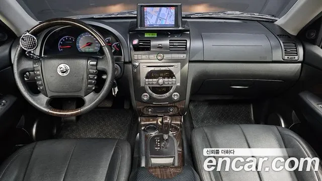 KG Mobility Rexton — интерьер