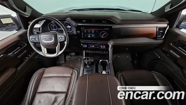 GMC Sierra — интерьер