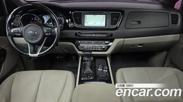 Kia Carnival — интерьер