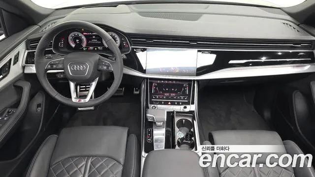 Audi Q8 — интерьер