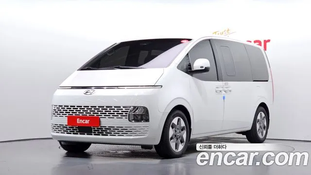 Hyundai Staria