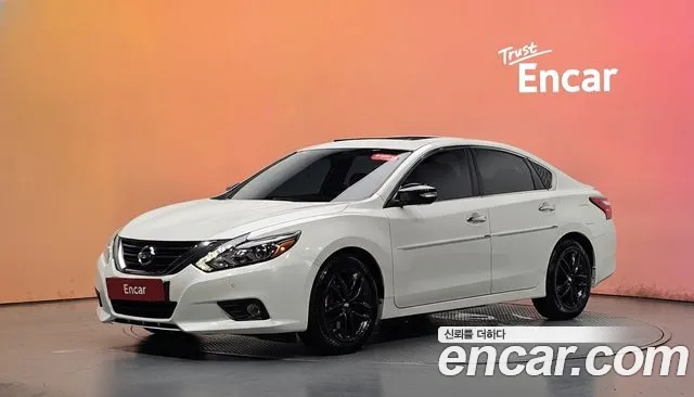 Nissan Altima
