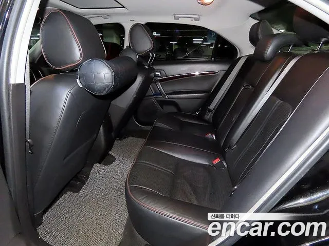 Lincoln MKZ — интерьер