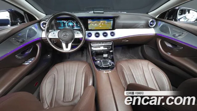 Mercedes-Benz CLS-класс — интерьер
