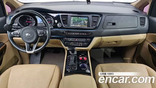 Kia Carnival — интерьер