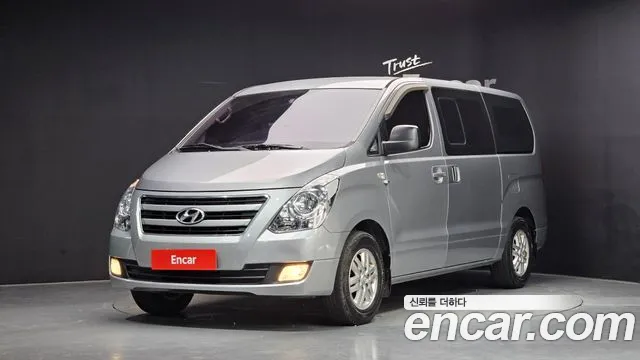 Hyundai Starex