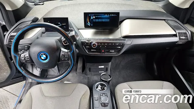 BMW i3 — интерьер