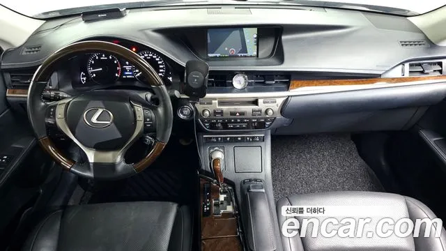 Lexus ES — интерьер