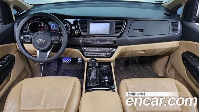 Kia Carnival — интерьер