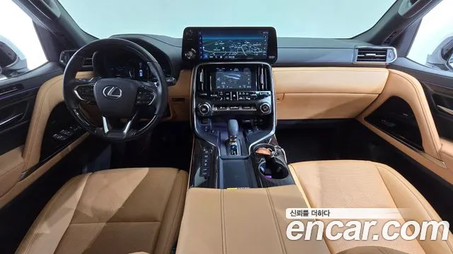 Lexus LX — интерьер