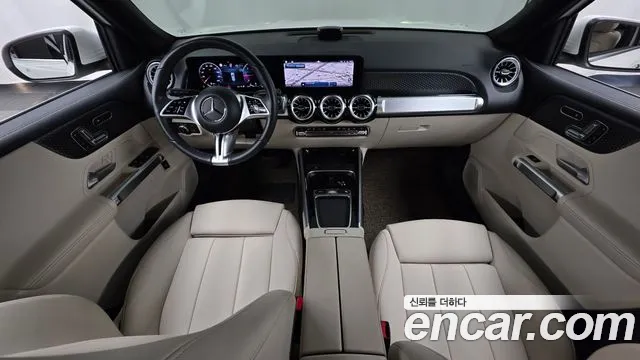 Mercedes-Benz GLB-класс — интерьер