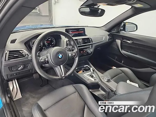 BMW M2 — интерьер