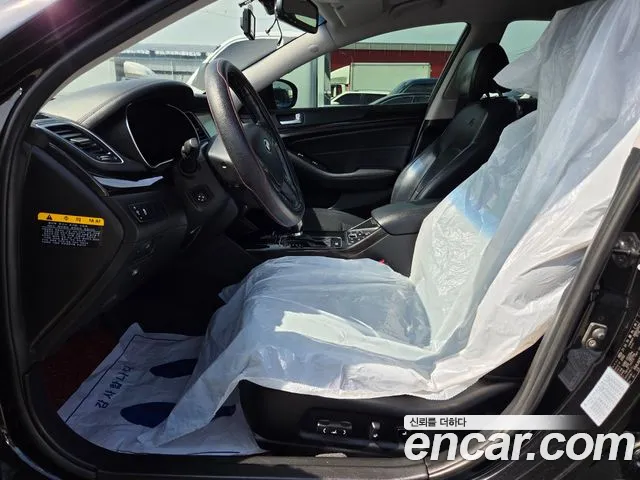 Kia K7 — интерьер