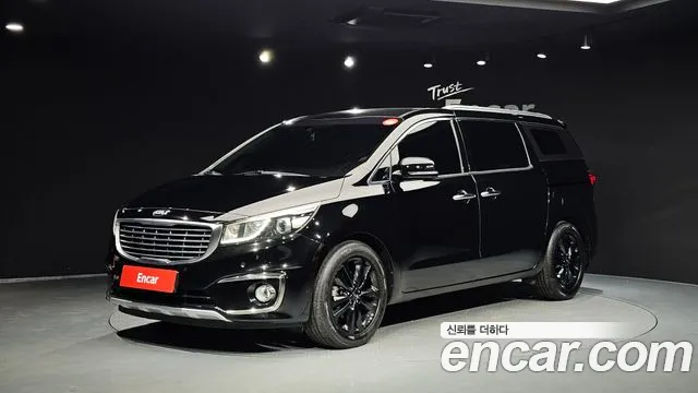 Kia Carnival — экстерьер