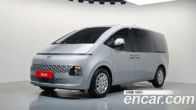 Hyundai Staria