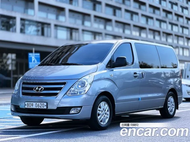 Hyundai Starex