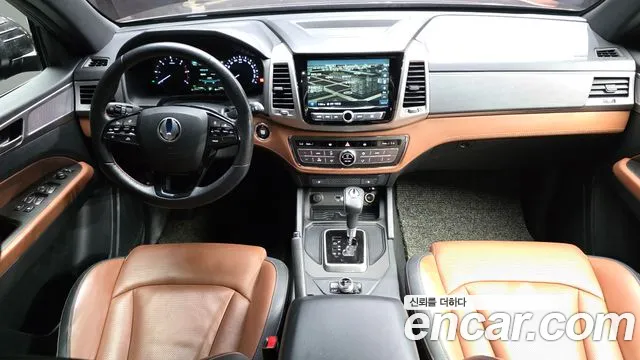 KG Mobility Rexton — интерьер