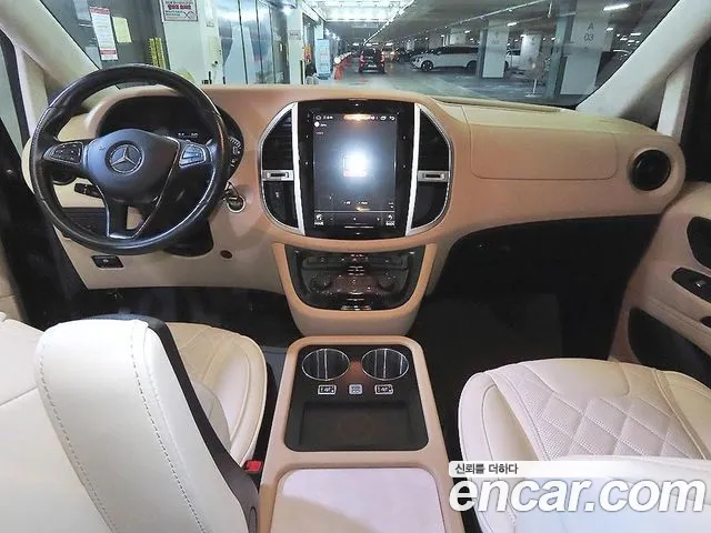 Mercedes-Benz V-класс — интерьер