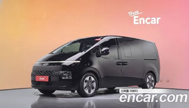 Hyundai Staria