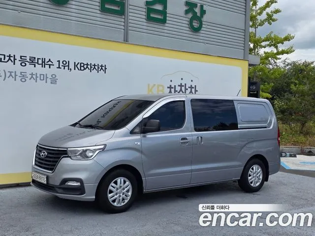 Hyundai Starex