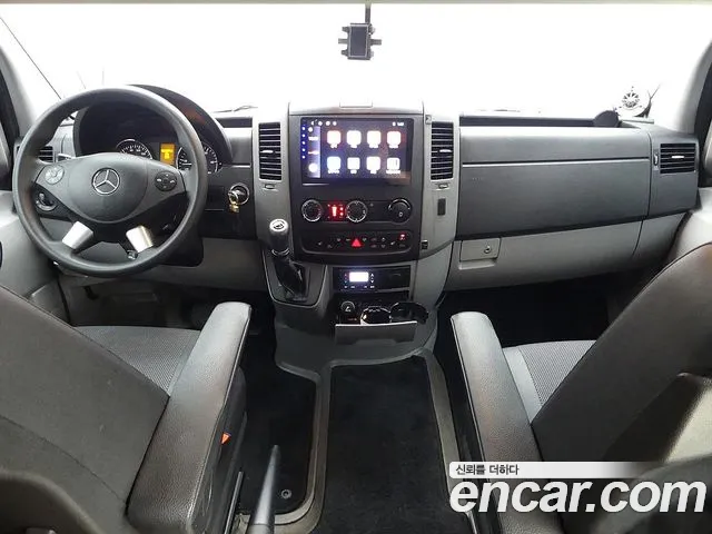 Mercedes-Benz Sprinter — интерьер