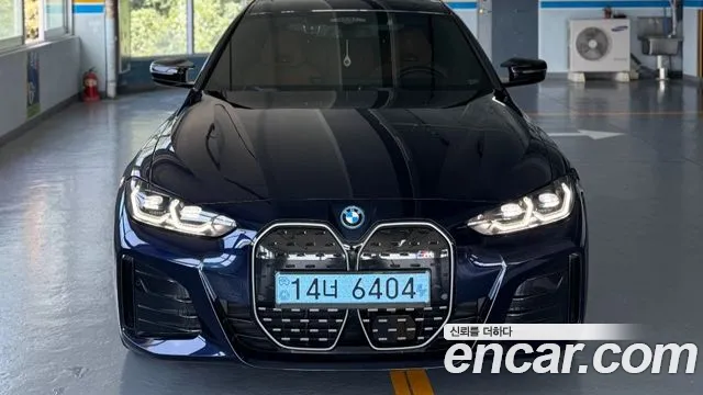 BMW i4
