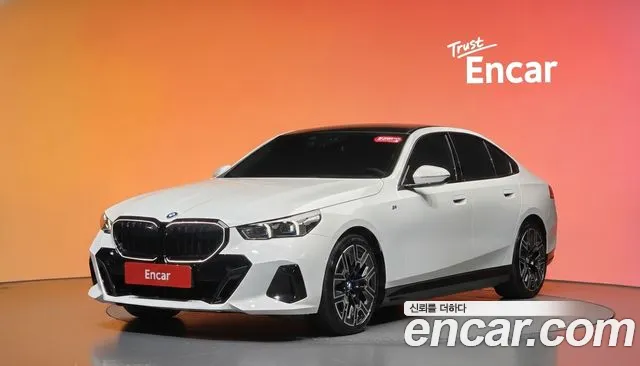 BMW i5