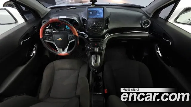 Chevrolet Korea Orlando — интерьер
