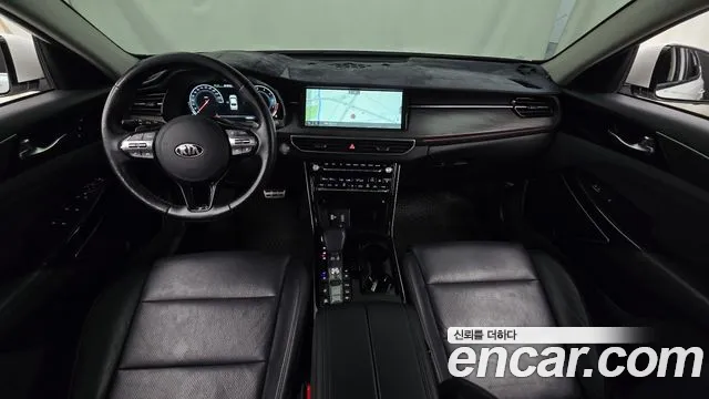 Kia K7 — интерьер