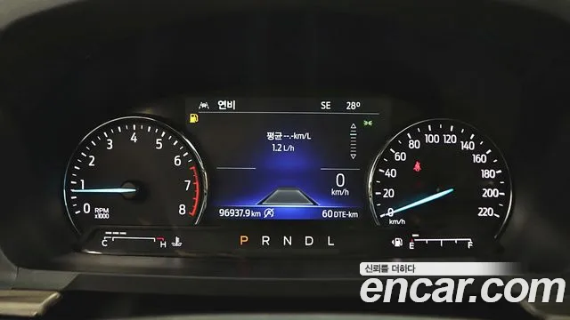 Ford Explorer — интерьер