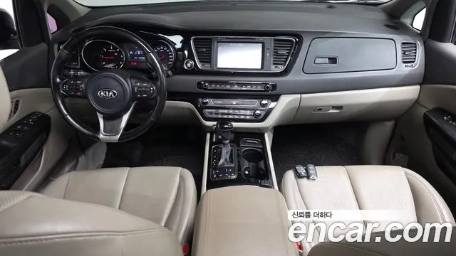 Kia Carnival — интерьер