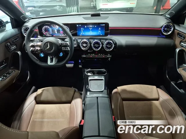 Mercedes-Benz A-класс — интерьер