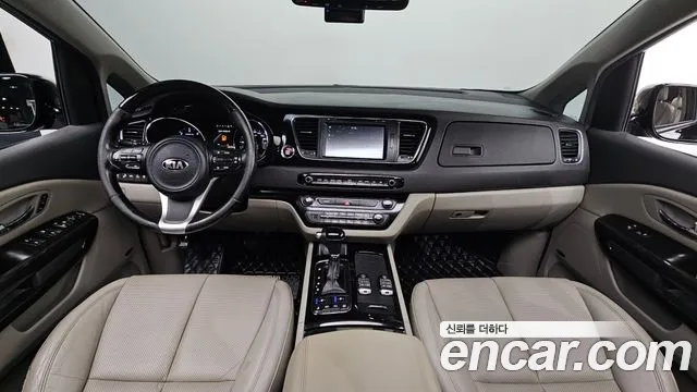 Kia Carnival — интерьер