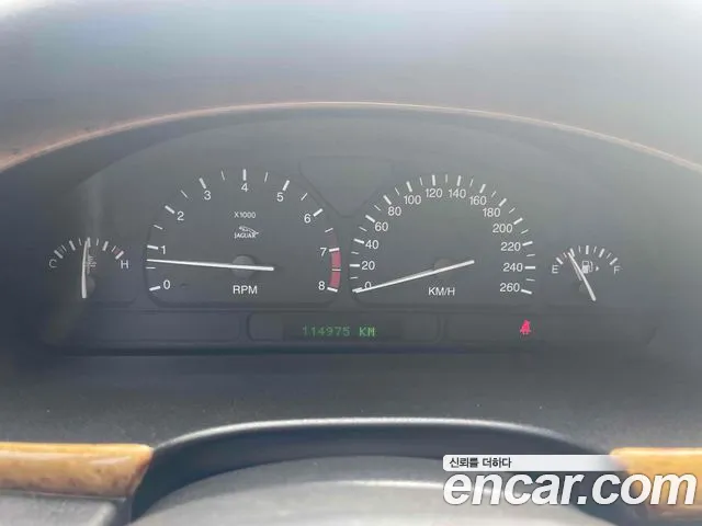 Jaguar S-Type — интерьер