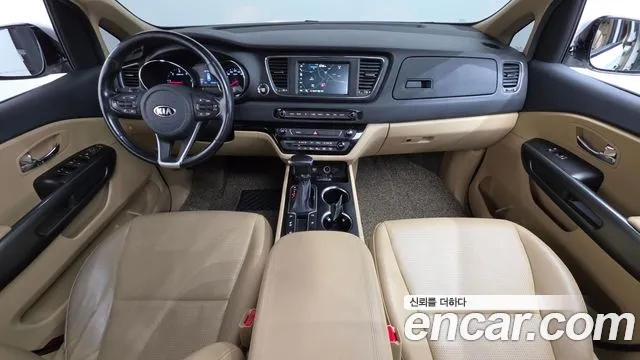 Kia Carnival — интерьер