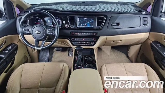 Kia Carnival — интерьер